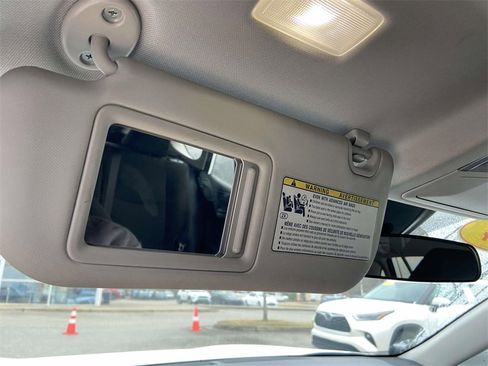 Used 2024 Toyota RAV4 LE image 29