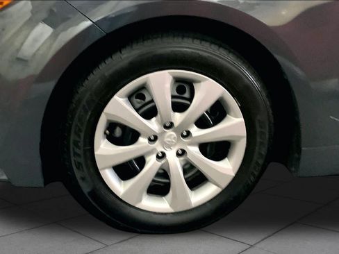 Used 2024 Toyota Corolla LE FWD image 11