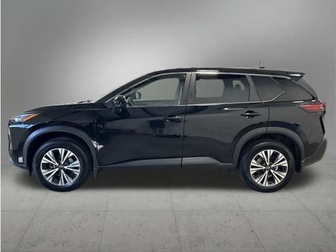 Used 2023 Nissan Rogue SV AWD/4WD image 2