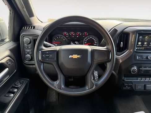 Used 2019 Chevrolet Silverado 1500 Custom image 12