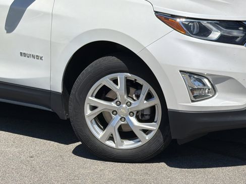 Used 2020 Chevrolet Equinox Premier image 3