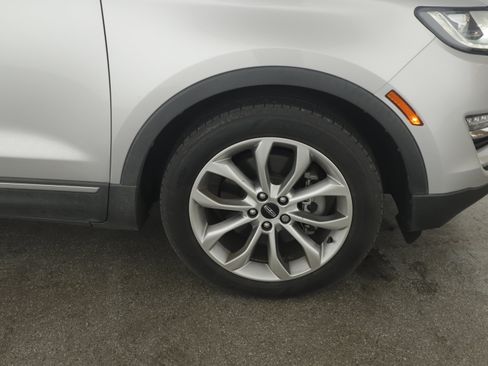 Used 2019 Lincoln MKC Select w/ Select Plus Package image 2