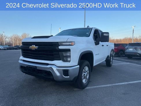 Used 2024 Chevrolet Silverado 2500 W/T w/ WT Convenience Package image 2