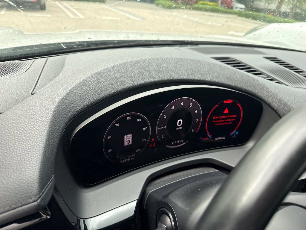 Certified 2025 Porsche Panamera RWD image 3