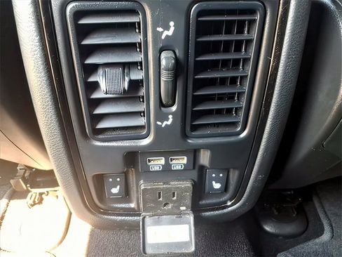 Used 2019 Dodge Durango GT image 19