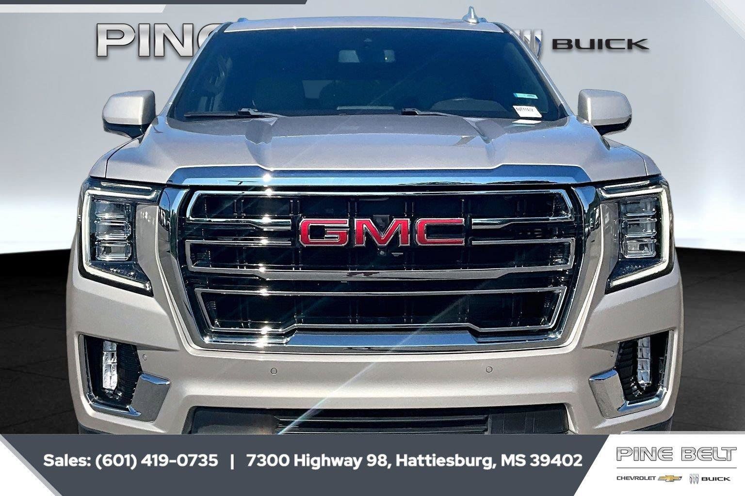 Used 2022 GMC Yukon SLT w/ SLT Luxury Package RWD image 3