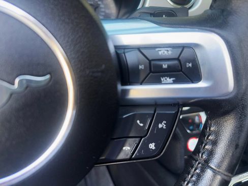 Used 2017 Ford Mustang Premium RWD image 27
