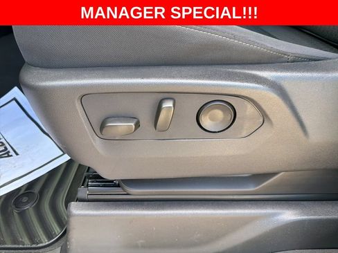 Used 2026 Chevrolet Silverado 1500 LT AWD/4WD image 20