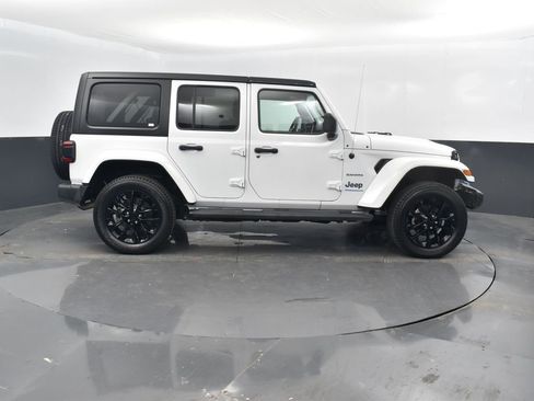 Used 2023 Jeep Wrangler Unlimited Sahara image 4