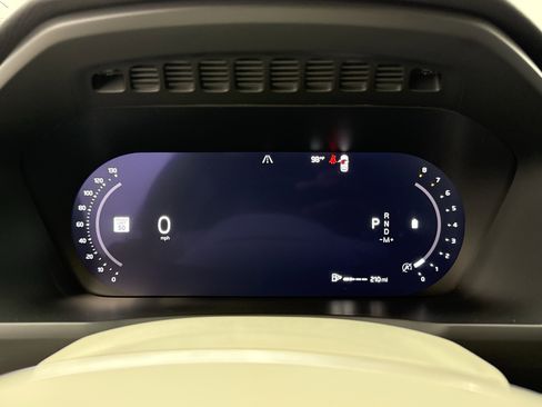 Certified 2023 Volvo XC90 B5 Plus w/ Protection Package Premier AWD/4WD image 16