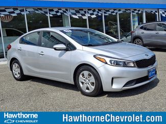 Used 2017 Kia Forte LX video 1