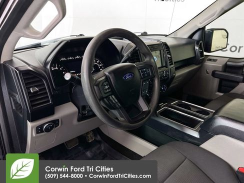 Used 2017 Ford F150 XL w/ Equipment Group 101A Mid AWD/4WD image 3