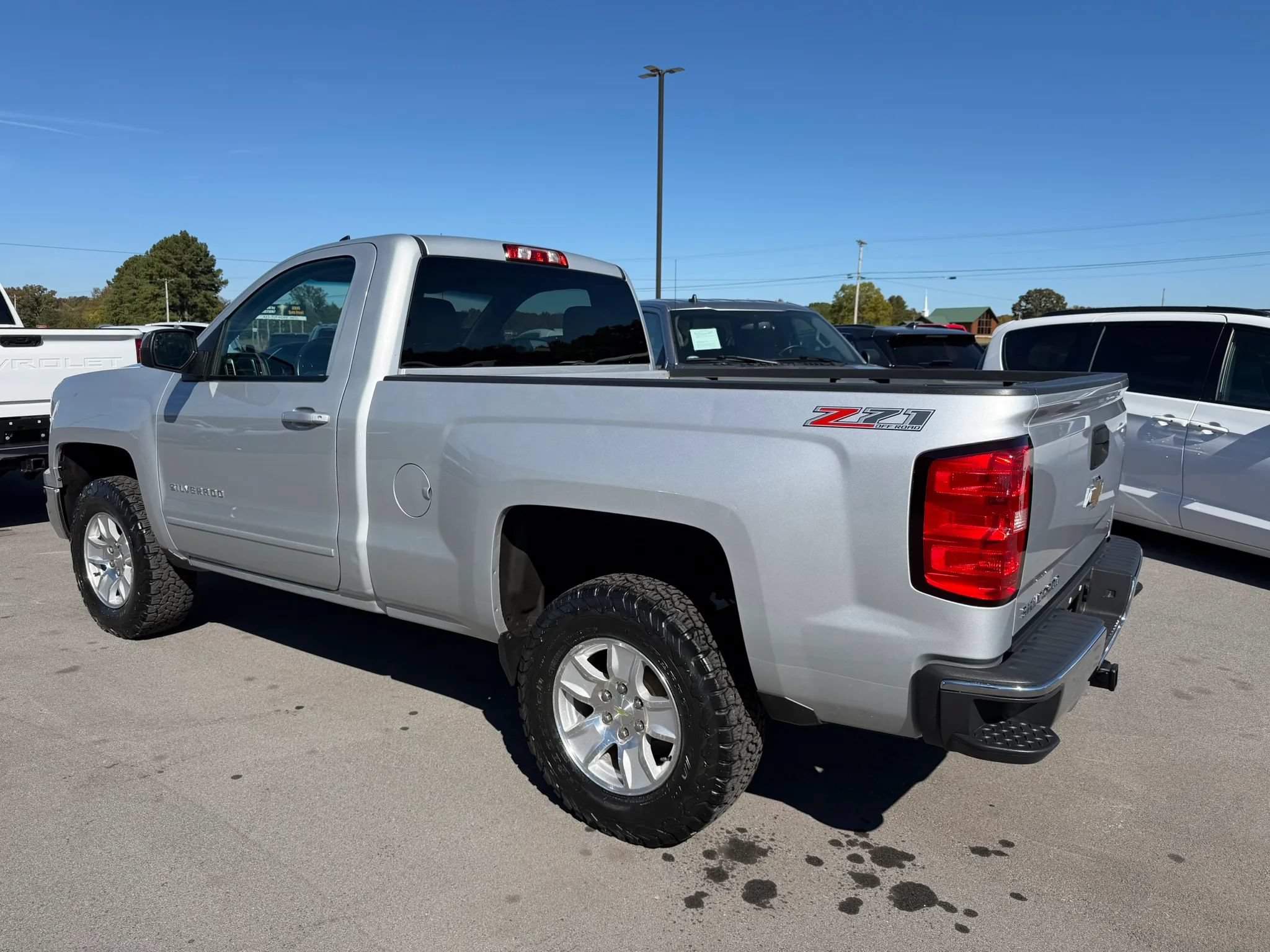 Used 2015 Chevrolet Silverado 1500 LT AWD/4WD image 3