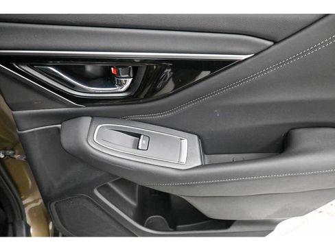 Used 2021 Subaru Outback Limited XT image 19