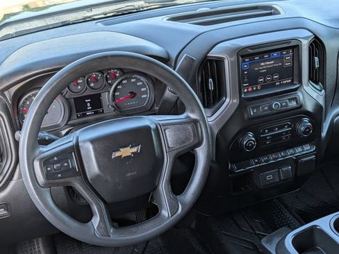 Used 2020 Chevrolet Silverado 1500 Custom w/ Custom Value Package RWD image 12