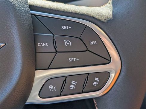 New 2026 Chrysler Pacifica Pinnacle image 17