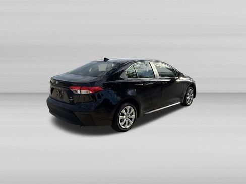 Used 2026 Toyota Corolla LE FWD image 6