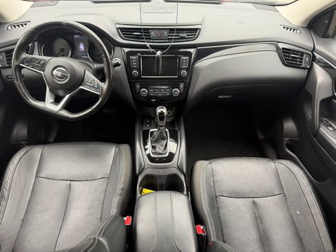 Used 2019 Nissan Rogue Sport SL AWD/4WD image 16