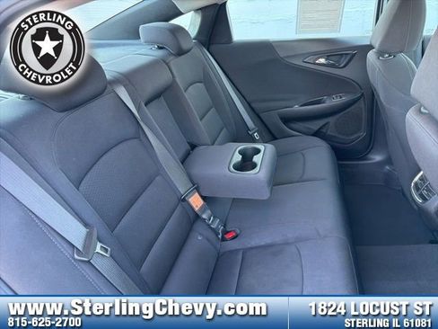 Used 2023 Chevrolet Malibu LT image 14