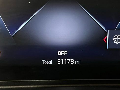 Used 2022 BMW i4 eDrive40 w/ Premium Package image 18