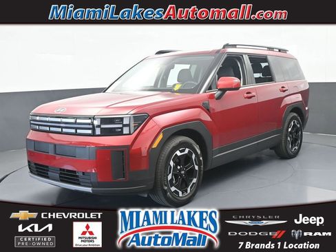 Used 2025 Hyundai Santa Fe SEL FWD image 1