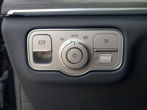 Certified 2026 Mercedes-Benz GLS 450 4MATIC w/ AMG Line Exterior image 37