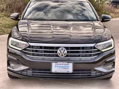 Used 2020 Volkswagen Jetta SEL Premium image 7