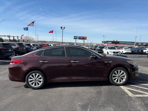 Used 2017 Kia Optima LX w/ Option Group 014 image 6