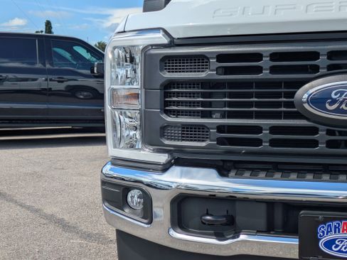 New 2026 Ford F350 XL image 10