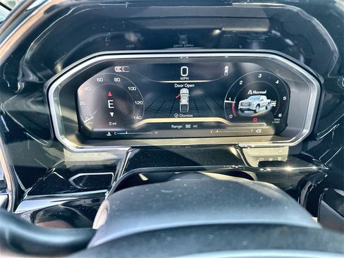 New 2026 GMC Sierra 1500 SLT image 30