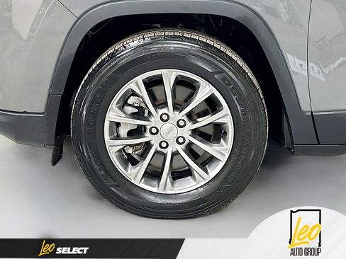 Used 2021 Jeep Cherokee Latitude Lux image 29