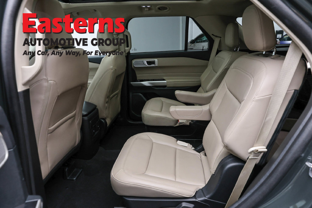 Used 2023 Ford Explorer XLT w/ Equipment Group 202A AWD/4WD image 26