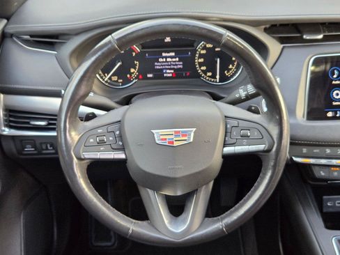 Used 2022 Cadillac XT4 Premium Luxury FWD image 15