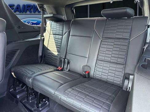 Used 2021 Cadillac Escalade Sport Platinum w/ LPO, ONYX Package AWD/4WD image 13