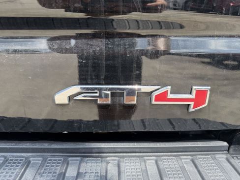 Used 2025 GMC Sierra 1500 AT4 w/ Technology Package AWD/4WD image 23