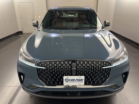 New 2026 Lincoln Aviator Reserve image 2