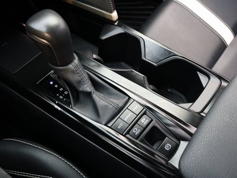 Used 2025 Toyota Camry SE image 22