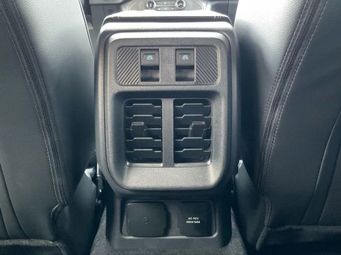 New 2025 Ford Bronco Outer Banks image 36