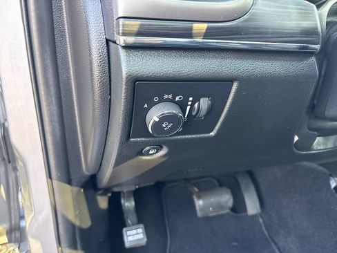 Used 2021 Jeep Grand Cherokee Limited w/ Sun & Sound Group AWD/4WD image 15