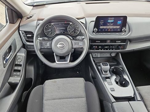 Used 2023 Nissan Rogue SV FWD image 21