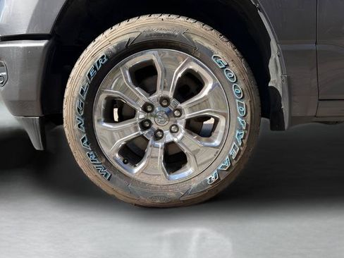Used 2019 RAM 1500 Big Horn AWD/4WD image 19