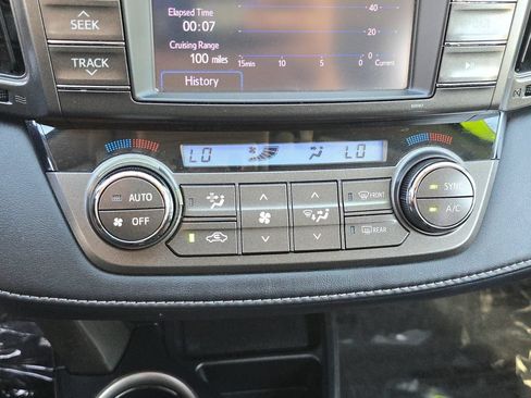 Used 2013 Toyota RAV4 XLE FWD image 30