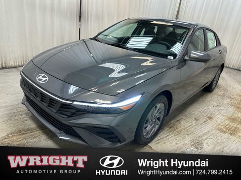 New 2026 Hyundai Elantra Blue image 3