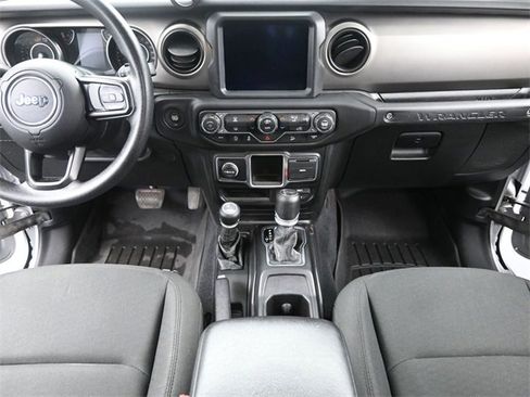 Used 2020 Jeep Wrangler Sport image 21