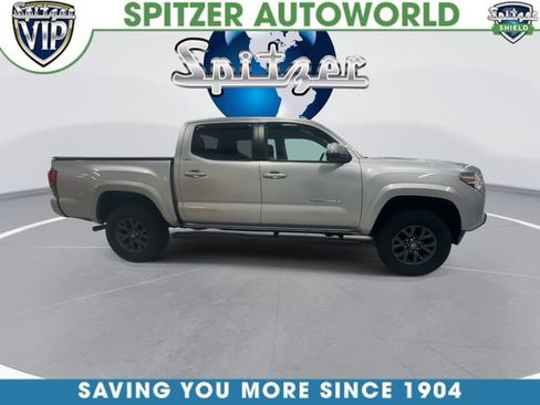 Used 2023 Toyota Tacoma SR5 AWD/4WD image 11