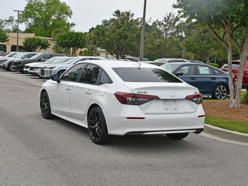 Used 2026 Honda Civic Sport image 3