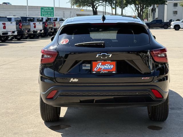Used 2025 Chevrolet Trax RS w/ Sunroof Package FWD image 6