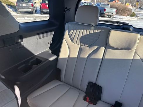 Used 2023 Hyundai Palisade Limited AWD/4WD image 22