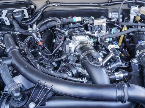 New 2025 Ford Bronco Badlands w/ Sasquatch Package image 25