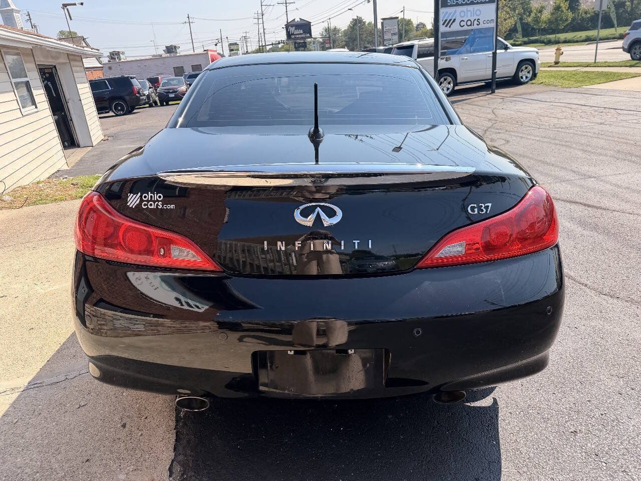 Used 2011 INFINITI G37 Convertible w/ Premium Pkg RWD image 7